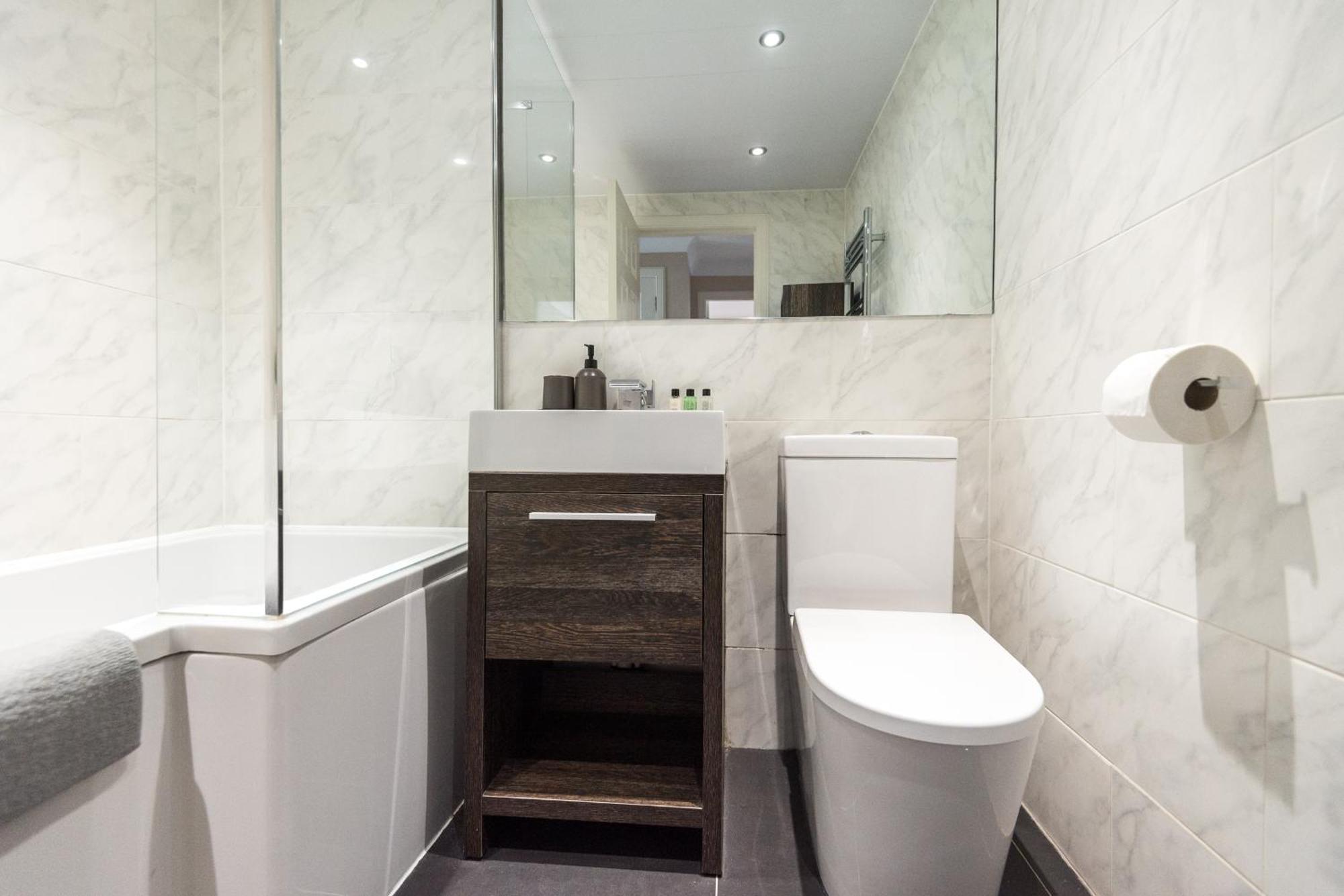 Cosy Roseburn Apartment, Edinburgh - 2 Bedrooms, Free Parking Buitenkant foto