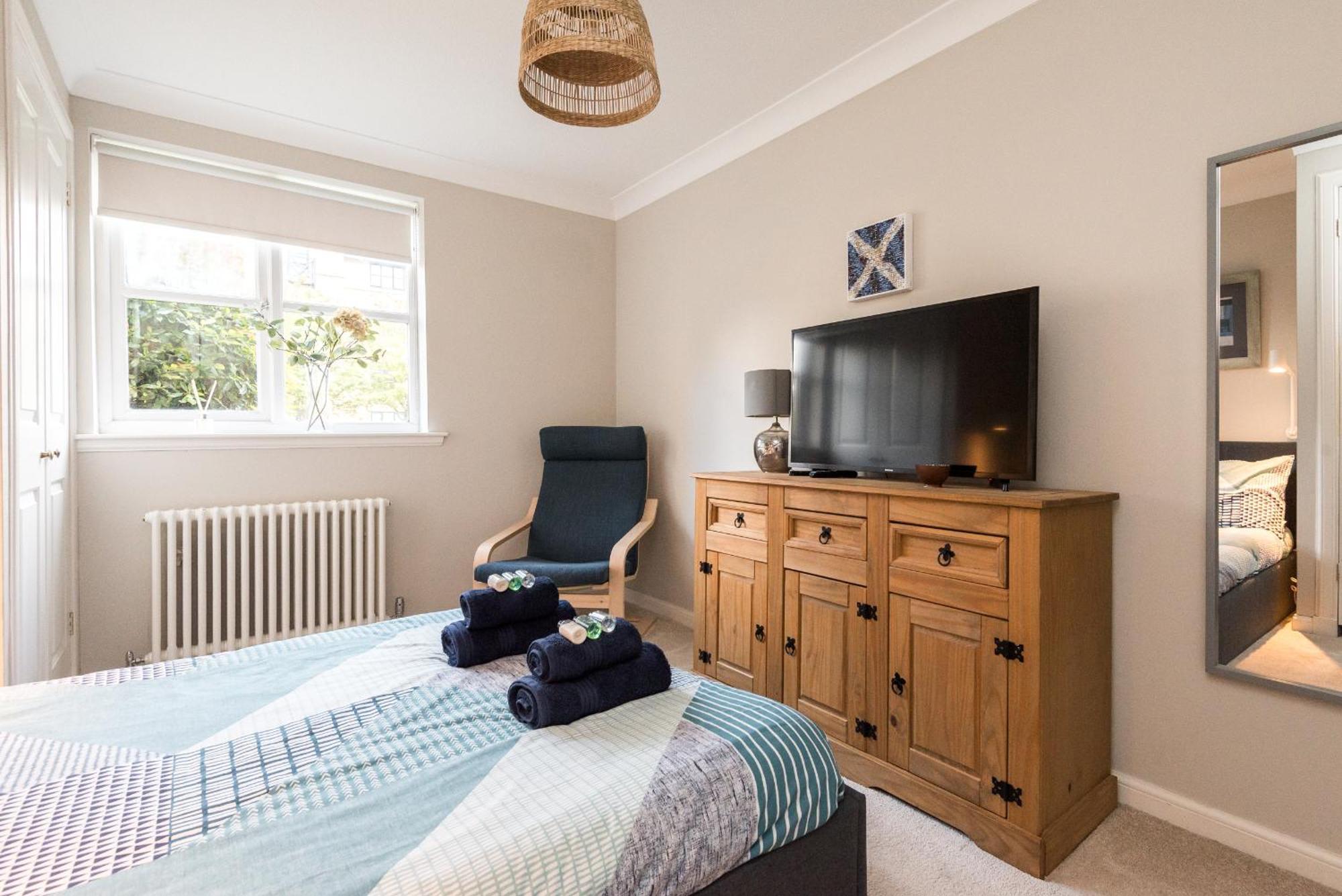 Cosy Roseburn Apartment, Edinburgh - 2 Bedrooms, Free Parking Buitenkant foto