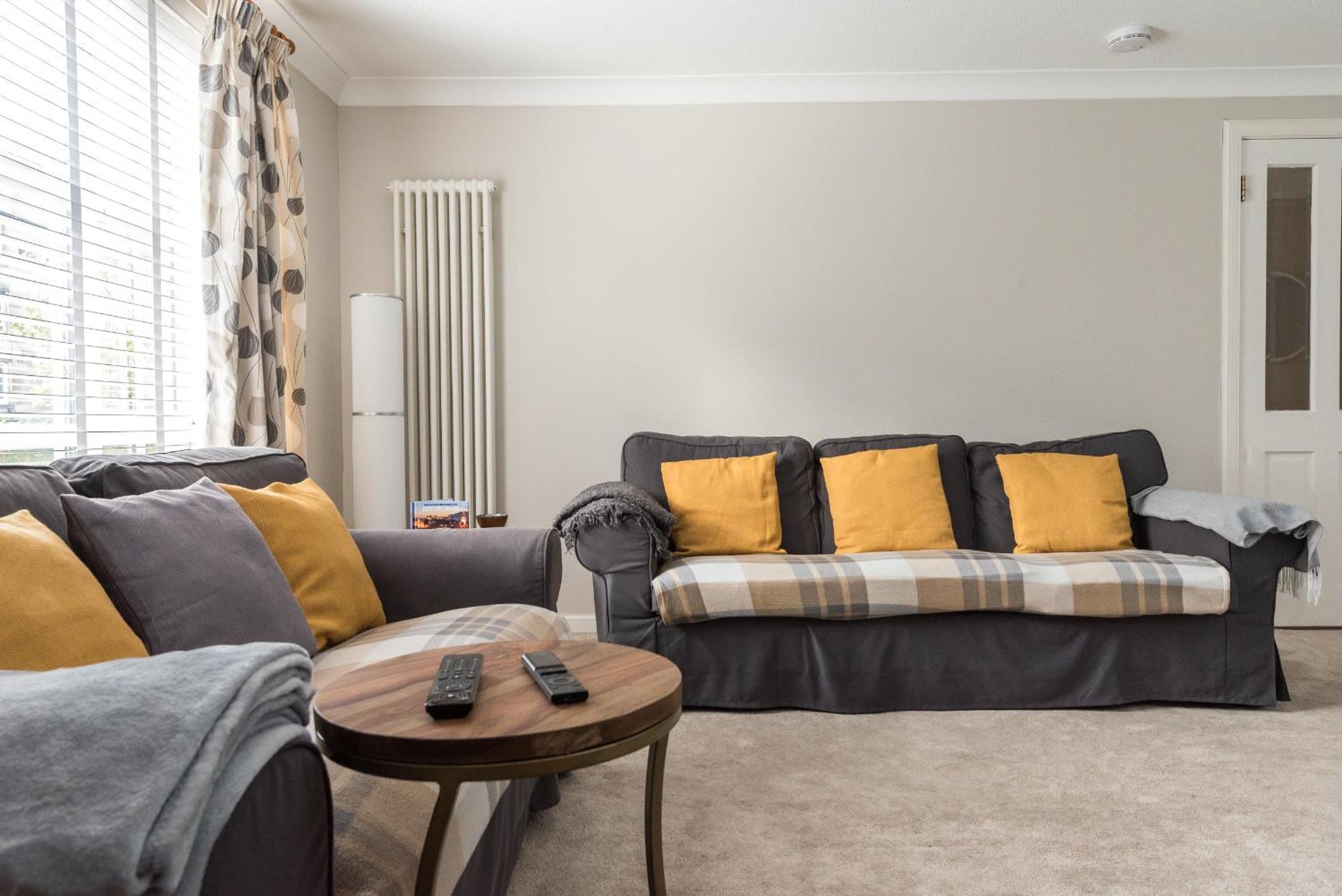 Cosy Roseburn Apartment, Edinburgh - 2 Bedrooms, Free Parking Buitenkant foto